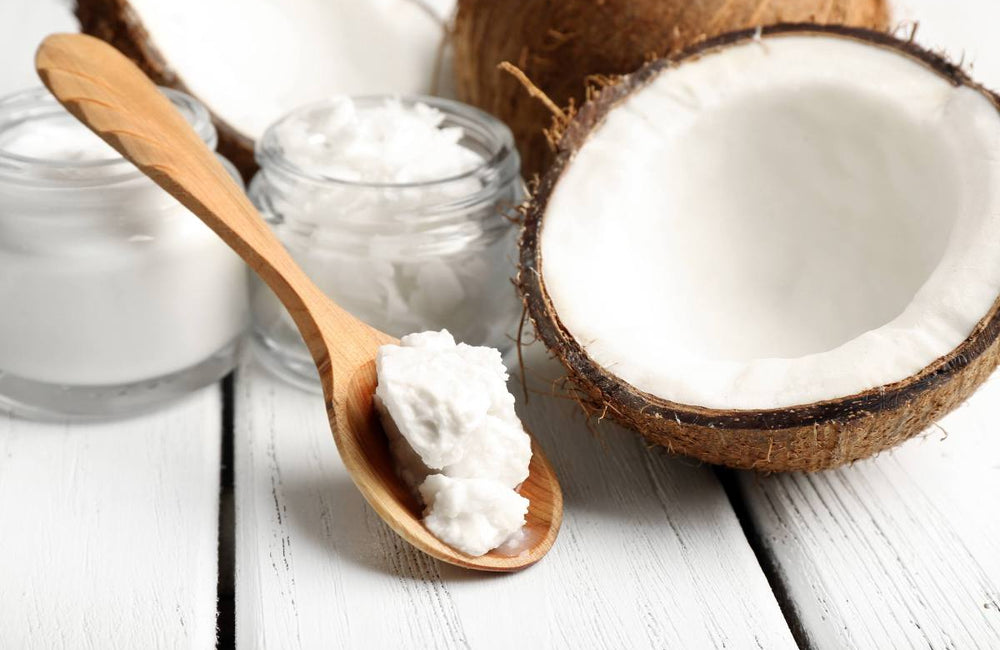 Acide laurique : Cette graisse de noix de coco provoque la mort cellulaire de certaines cellules cancéreuses