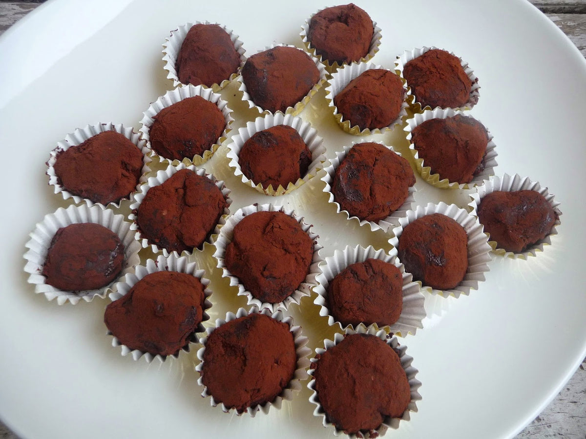 Truffes pâte d'amande robe chocolat